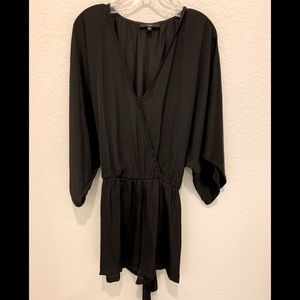 Lulu’s kimono style romper XL